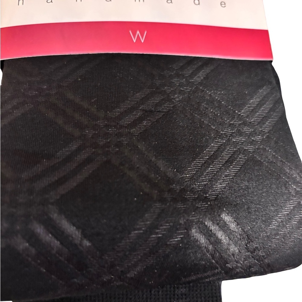 Aria Black Leggings - Picture 4 of 7